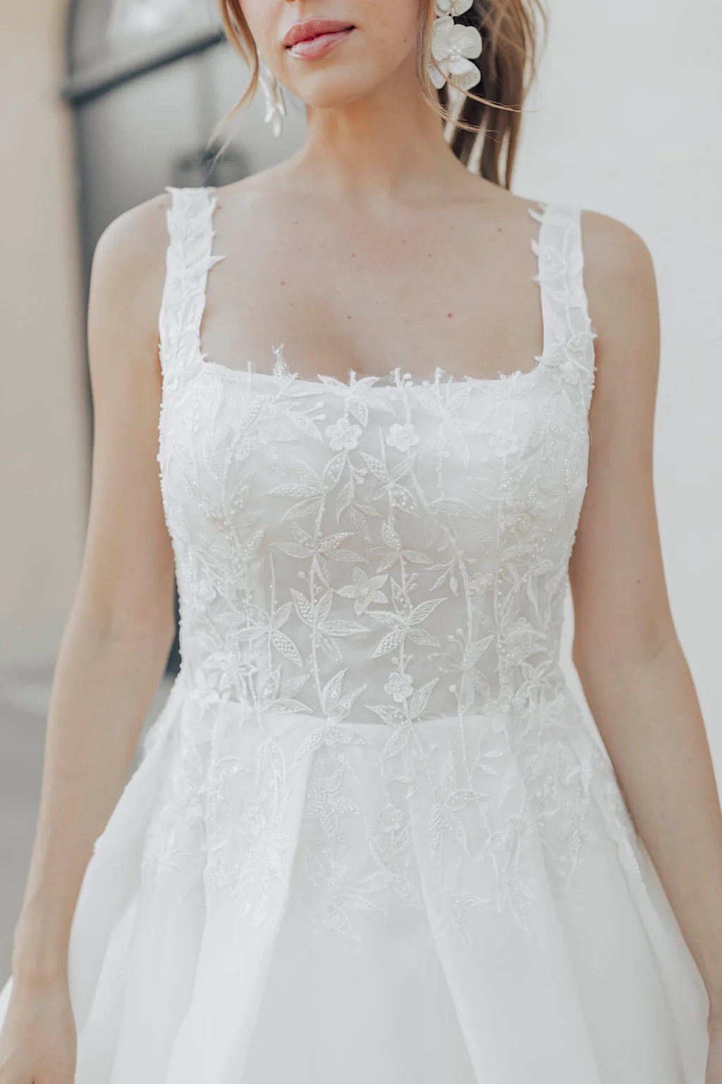 Lace Square Neck Mini Wedding Dress